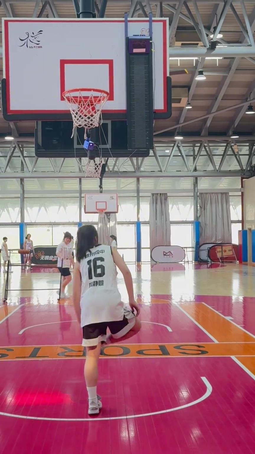 所以，你能摸高多少？