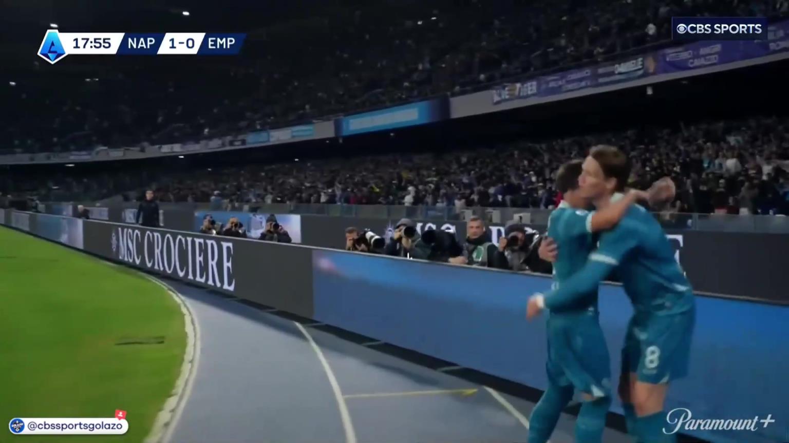 完美進(jìn)球！麥克托米奈中場(chǎng)帶球一條龍外圍勁射破門！