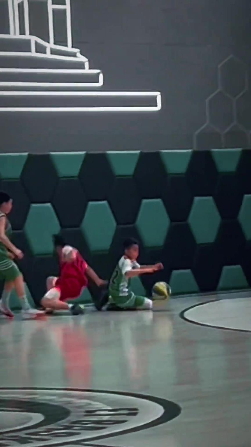 有一種默契叫做從小一起長(zhǎng)大！