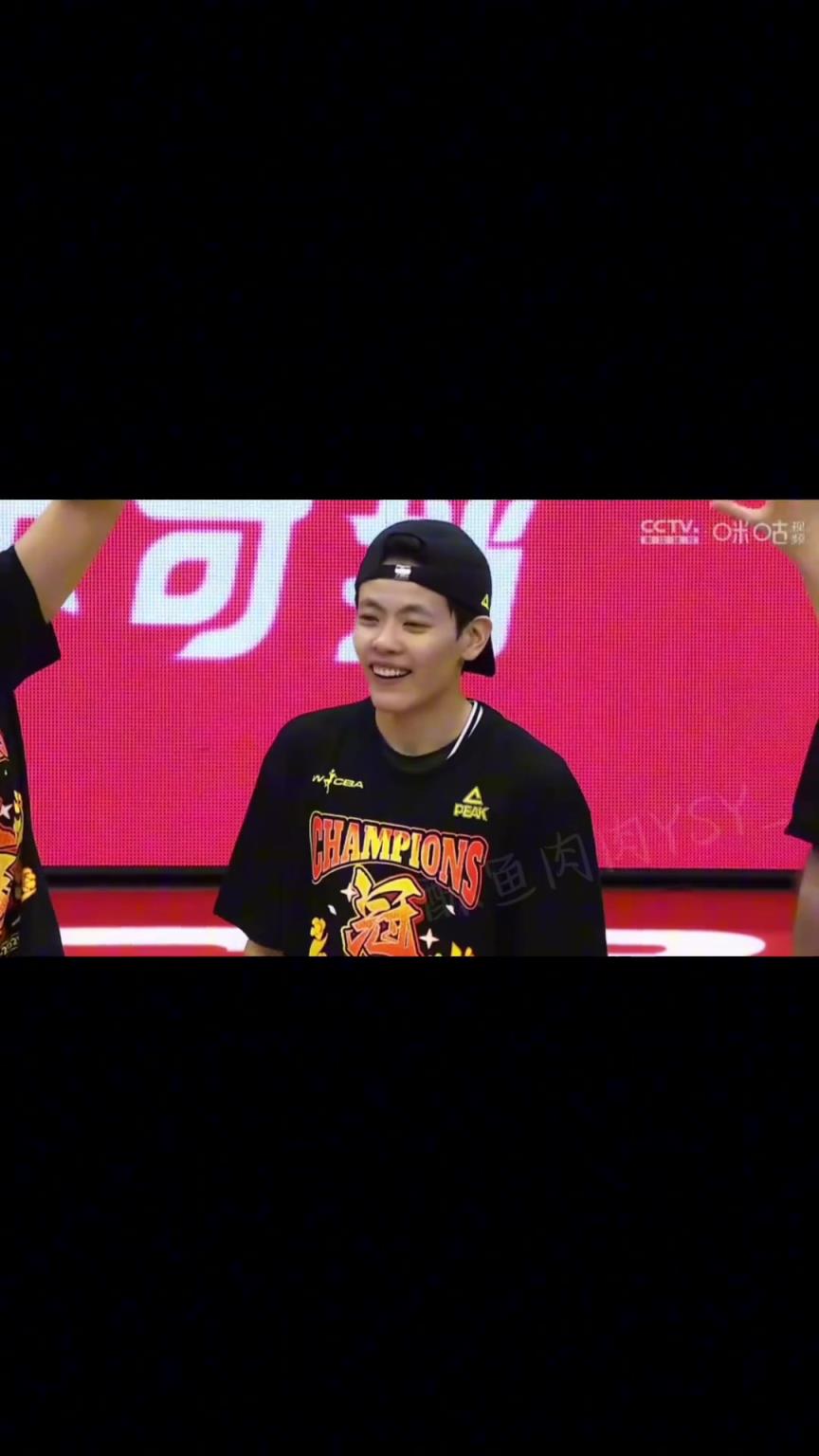 以小搏大以弱勝?gòu)?qiáng) ；從不被看好，到站到最高的領(lǐng)獎(jiǎng)臺(tái)...